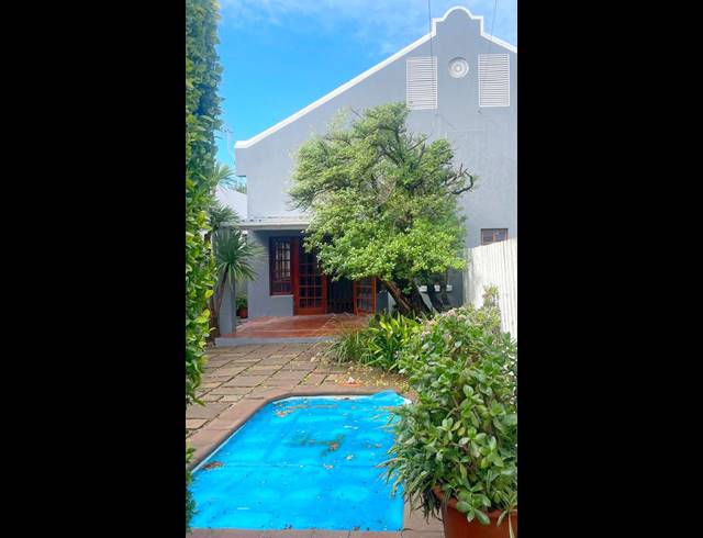 2 bed property to rent in OBSERVATORY